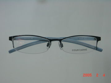 南京東路寫字樓新開專業眼鏡直銷店 醫學驗光護航，一線產品惠享成本價